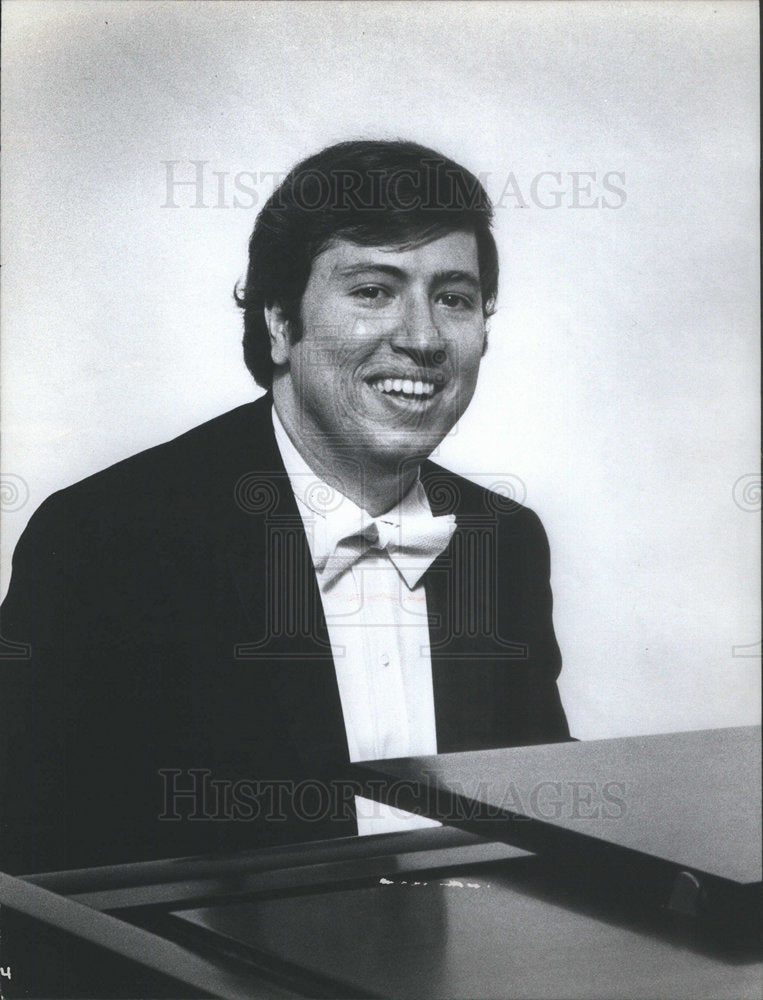 1972 Press Photo Horacio Gutierrez pianist at Hurok Concerts - Historic Images