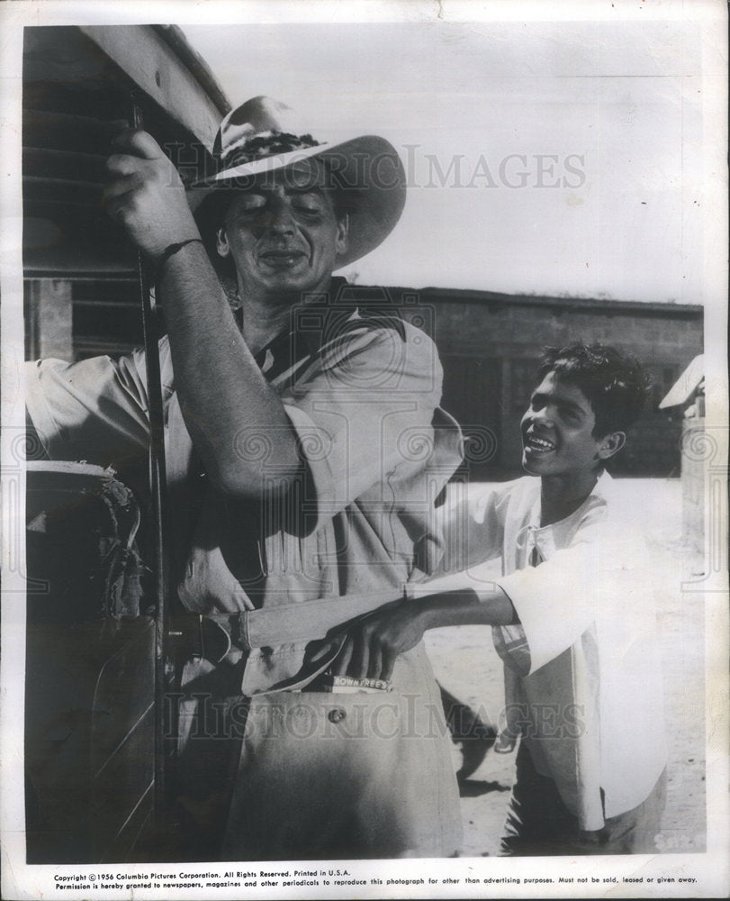 1966 Press Photo Victor Mature Safari Film Actor - Historic Images