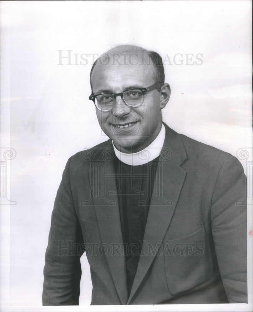 1961 Rev. Lawrence E. Holst Director Lutheran General Hospital - Historic Images