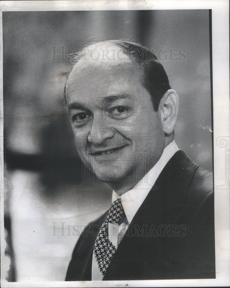 1976 Press Photo HON. REGINALD J. HOLZER CANDIDATE SUPREME COURT ILLINOIS - Historic Images