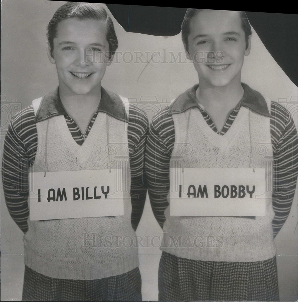 1937 Press Photo Mrs. Marguerite Maunch's twin sons Bill and Bob. - Historic Images