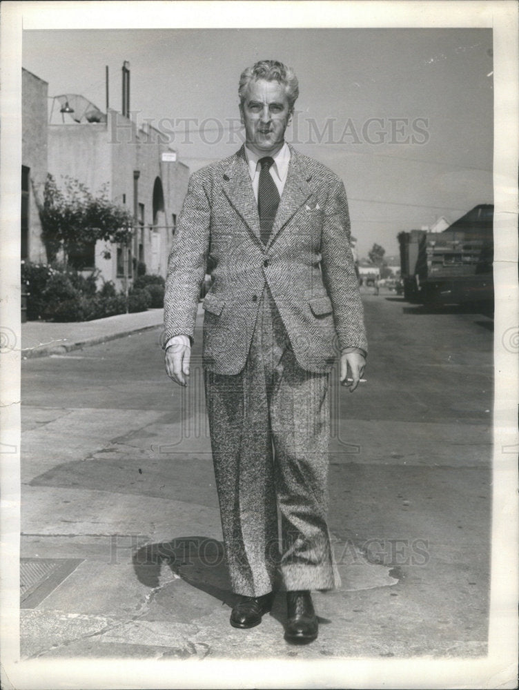 1943 Dudley Nichols Hollywood writer producer - Historic Images