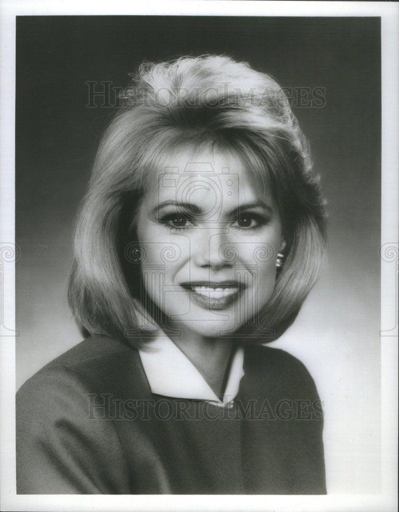 1989 Press Photo Bre Waker Hosts the 4th Edition of "People Magazine on TV" - Historic Images