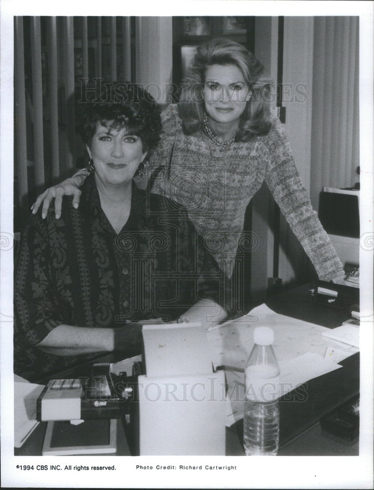 1994 Press Photo Marcia Wallace and Candice Bergan In &quot;Murphy Brown&quot; - RSC79397 - Historic Images