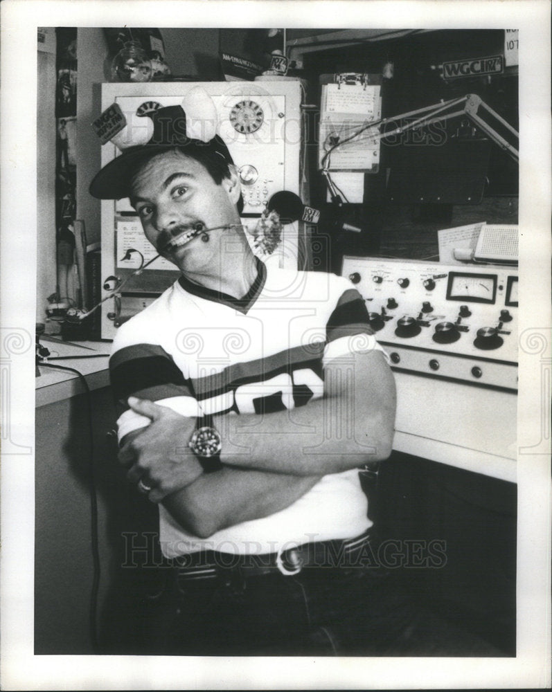 Press Photo Bob Wall DJ WGCI Michigan Radio - Historic Images