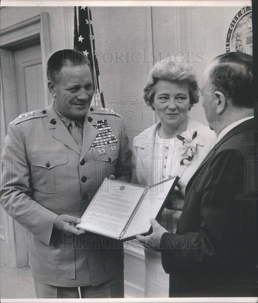 1967 Press Photo Gen. Lewis Walt United States Marine Corps Officer - Historic Images