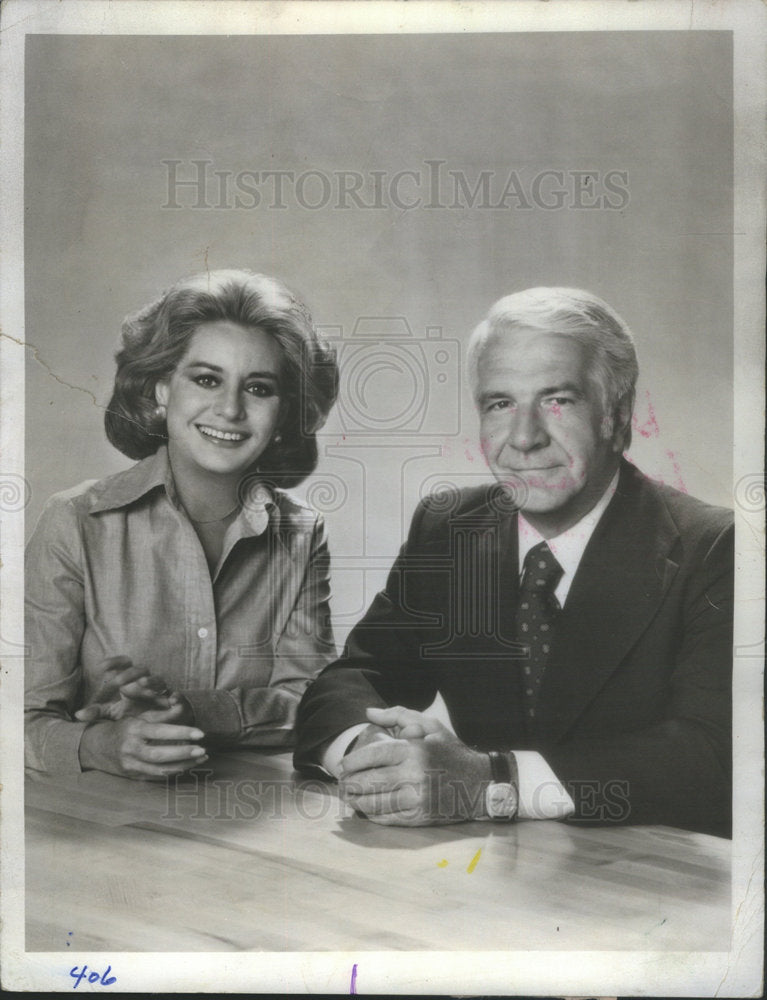 1977 Press Photo NBC News Team Harry Reasoner Barbara Walters - Historic Images