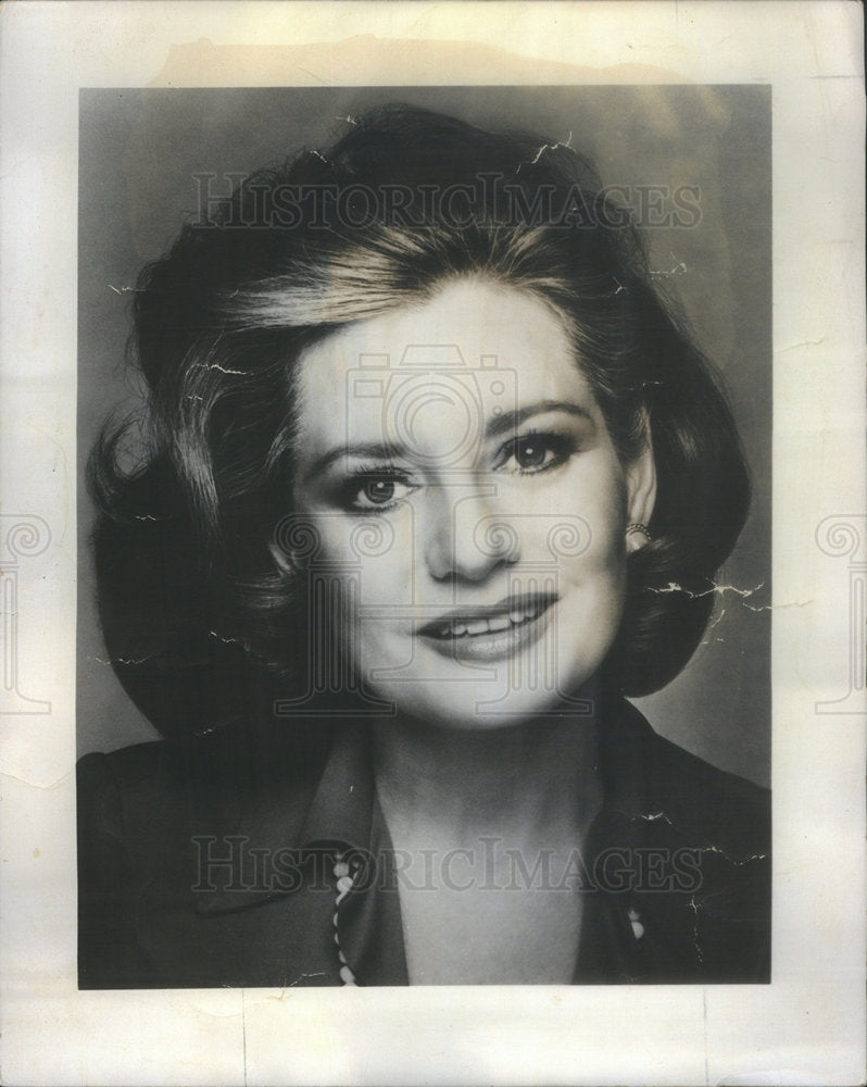 1976 Barbara Walters Television Personality Hostess - Historic Images