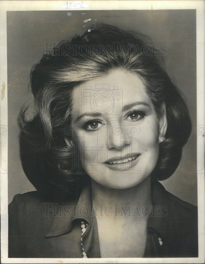 1974 Press Photo The Today Show Host Walters Portrait - Historic Images