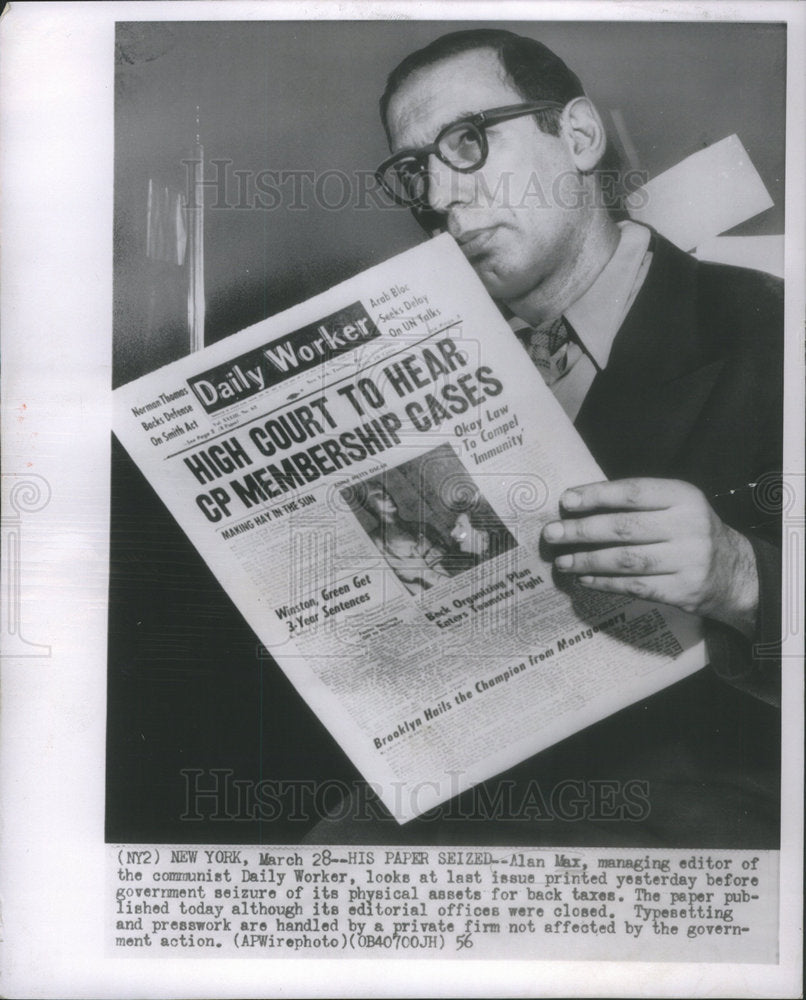 1956 Daily Worker Managing Editor Max Looking At Last Issue Printed - Historic Images