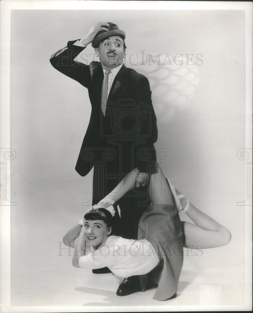 1961 Press Photo International Comedy Duo Max And Cherie Promotion Picture - Historic Images