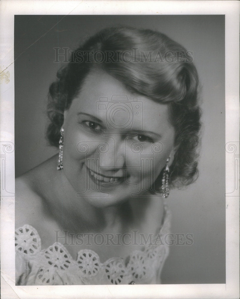 1952 Press Photo Norma Ballard - Historic Images