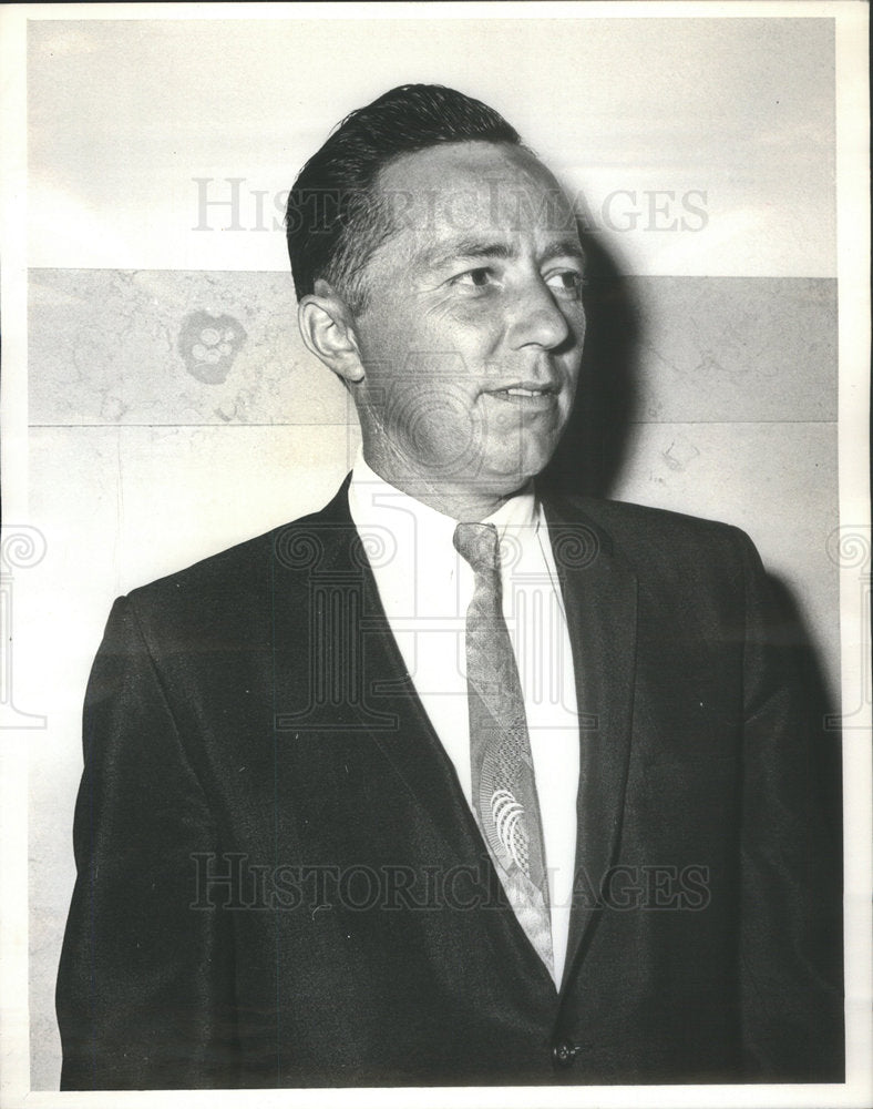 1966 George Mauricaux Insurance Suit Witness - Historic Images