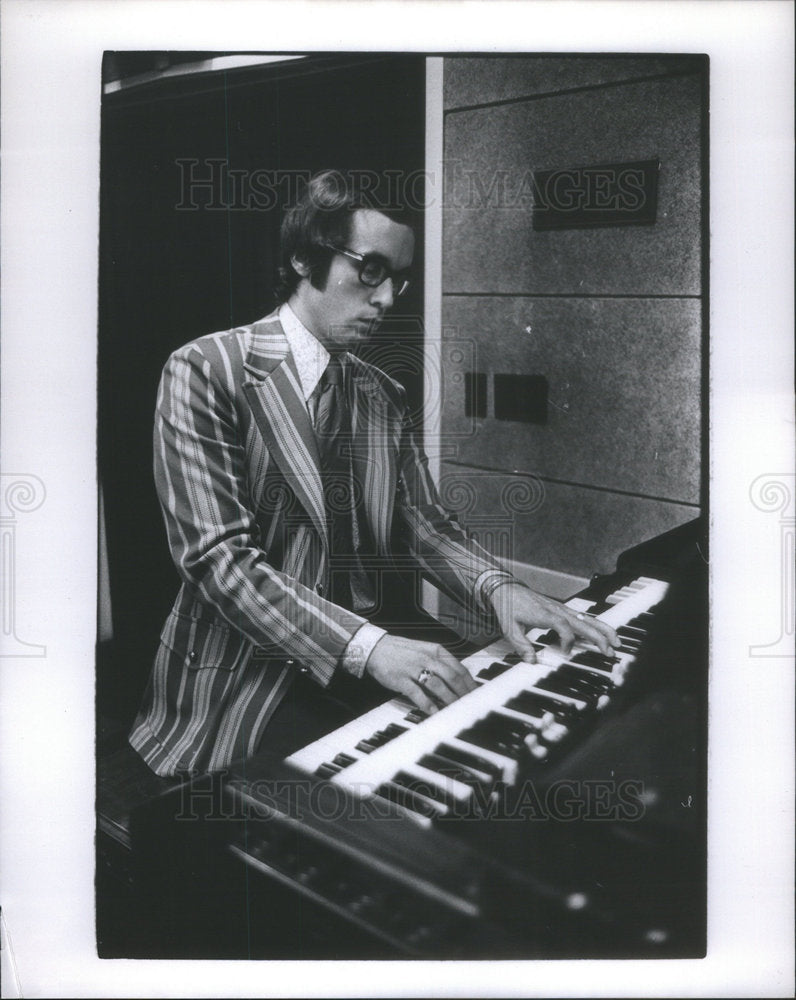 1971 Larry Mayfield Pianist Organist Musician - Historic Images