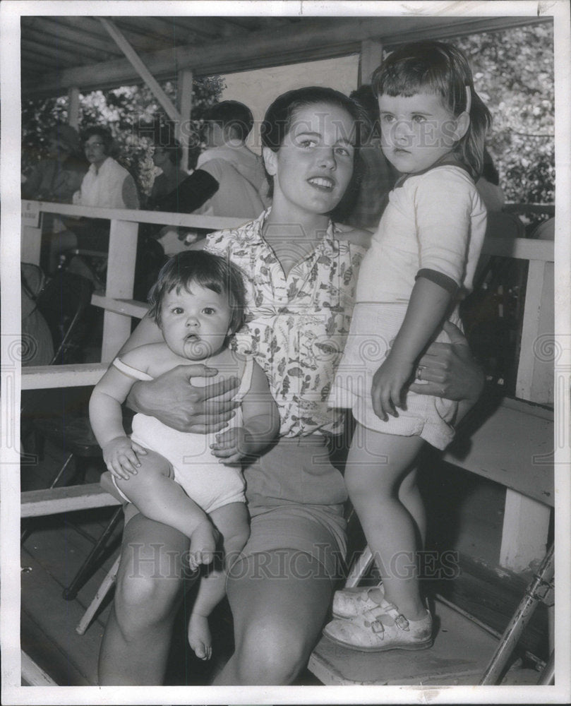 1959 Press Photo Mrs.John Mayo, Mark and Alexandra Mayo - Historic Images