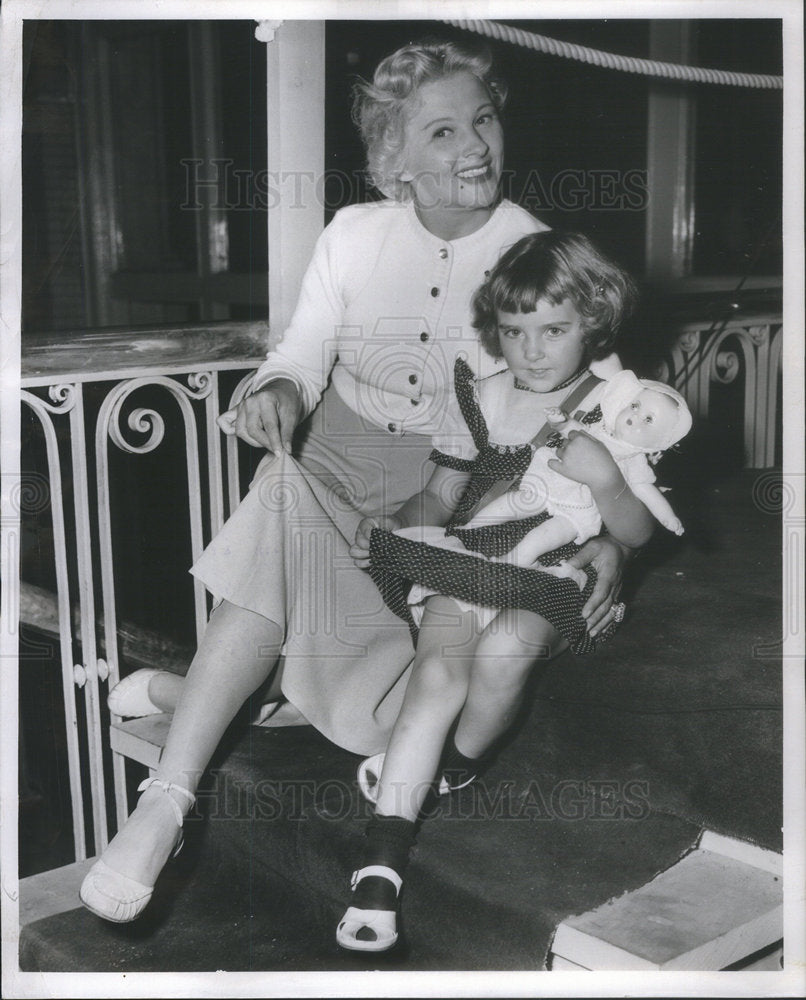 1952 Ilona Massey Film Actress Linda Sue U'Ren Chicago LaSalle - Historic Images