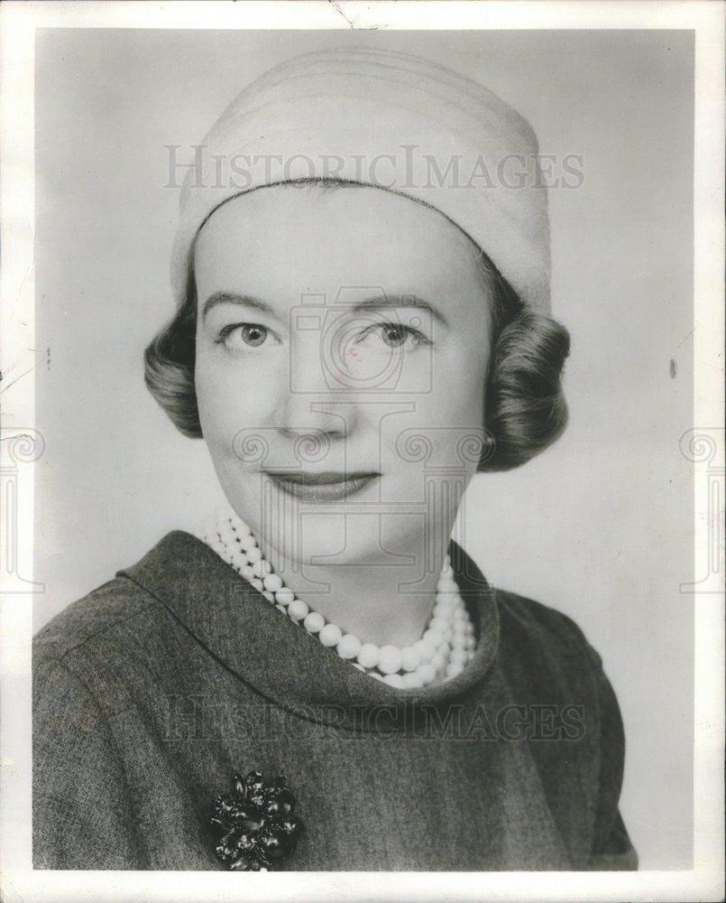 1961 Press Photo Peggy Henry Matthews, Midwest Editor For Mademoisette Magazine - Historic Images