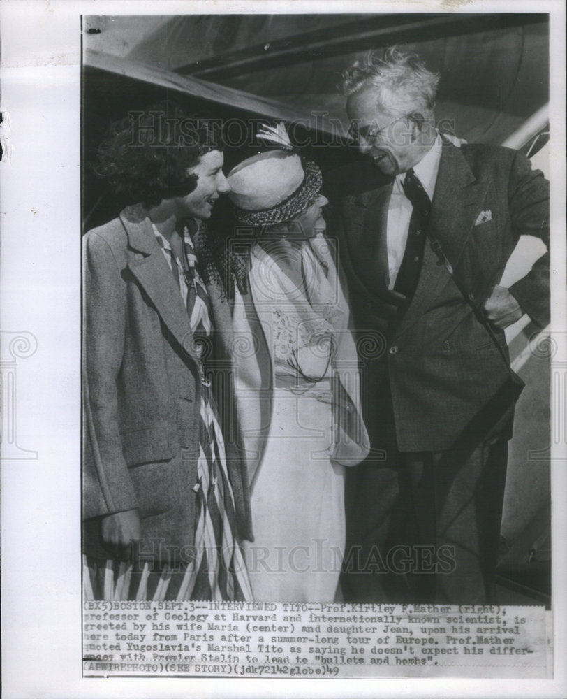 1949 Press Photo Prof Kirtley P. Mather With His Family - Historic Images