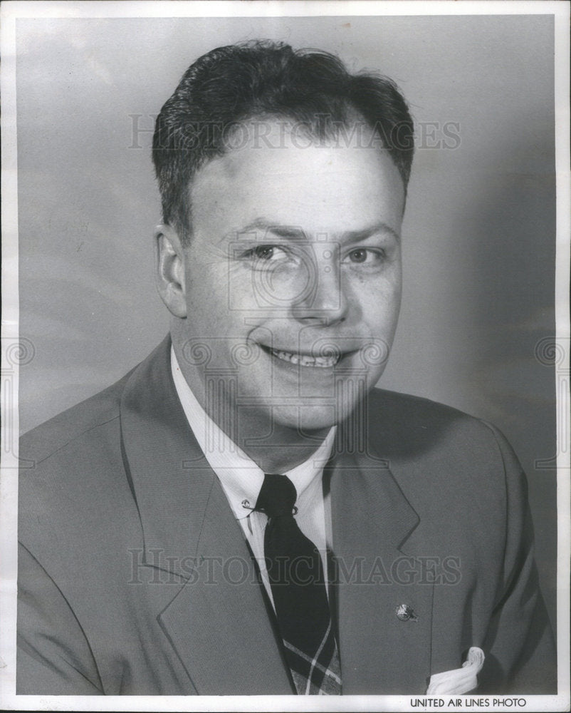 1956 Press Photo R. G. Matheson, United Air Lines - Historic Images