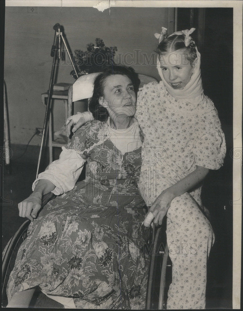 1949 Nurse Roberta Lee Mason With Elise Sweet - Historic Images