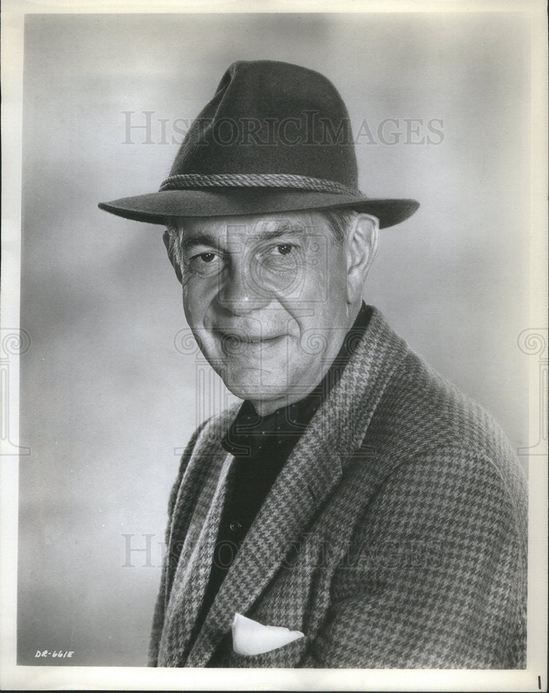 Press Photo Raymond Hart Massey - Historic Images
