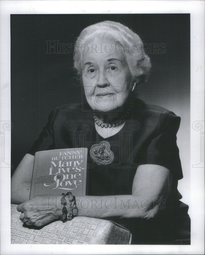 1987 Press Photo Fany Butcher Literary Editor of Chicago Died in her Apartment. - Historic Images