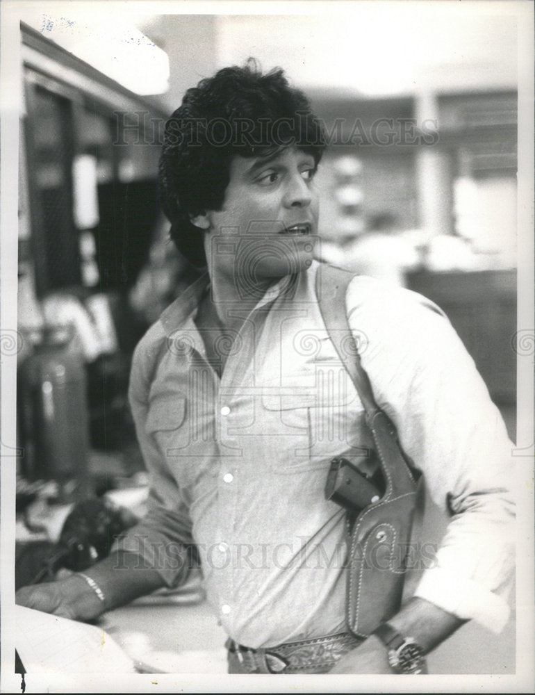 1987 Press Photo Erik Estrada Prime-time Television Actor  City of Passion - Historic Images