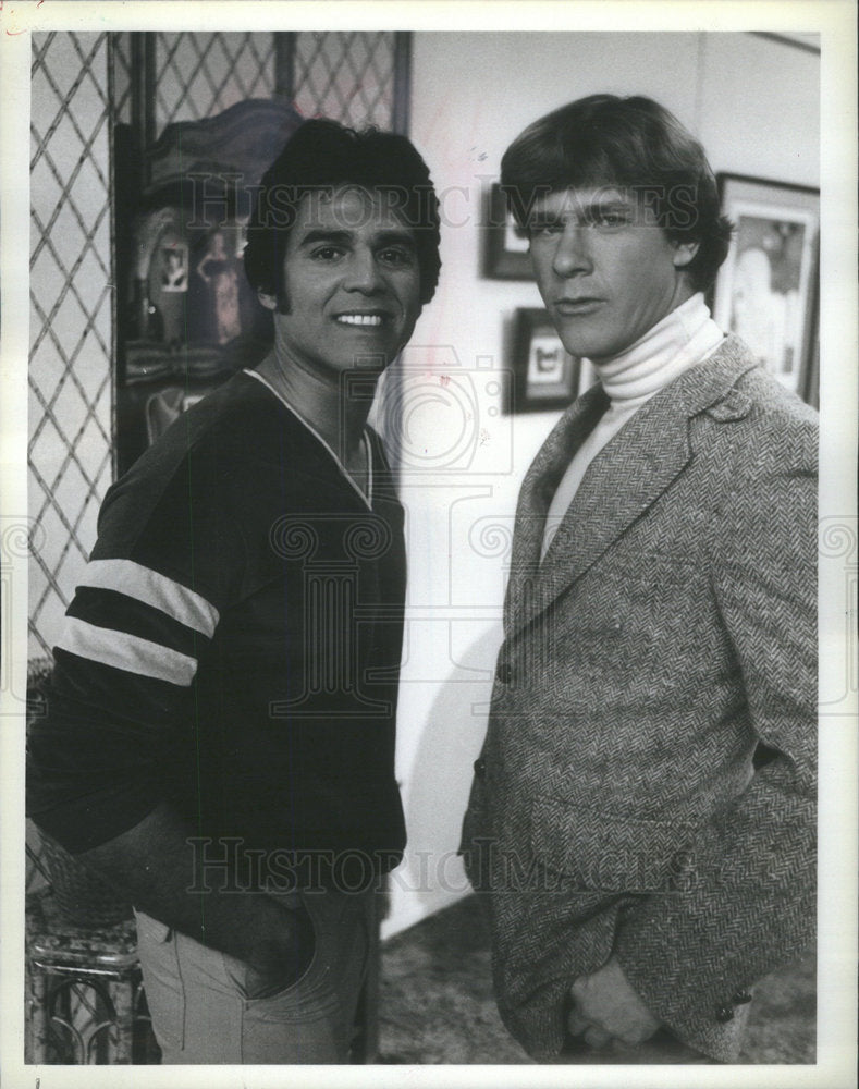1984 Press Photo Erik Estrada and Larry Wilcox in "Bio-Rhythms." - Historic Images
