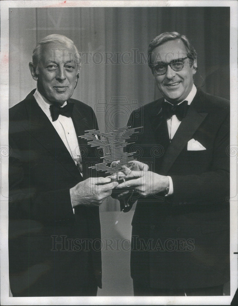 1973 Press Photo Alistair Cooke Creator America Series John Chancellor NBC News - Historic Images