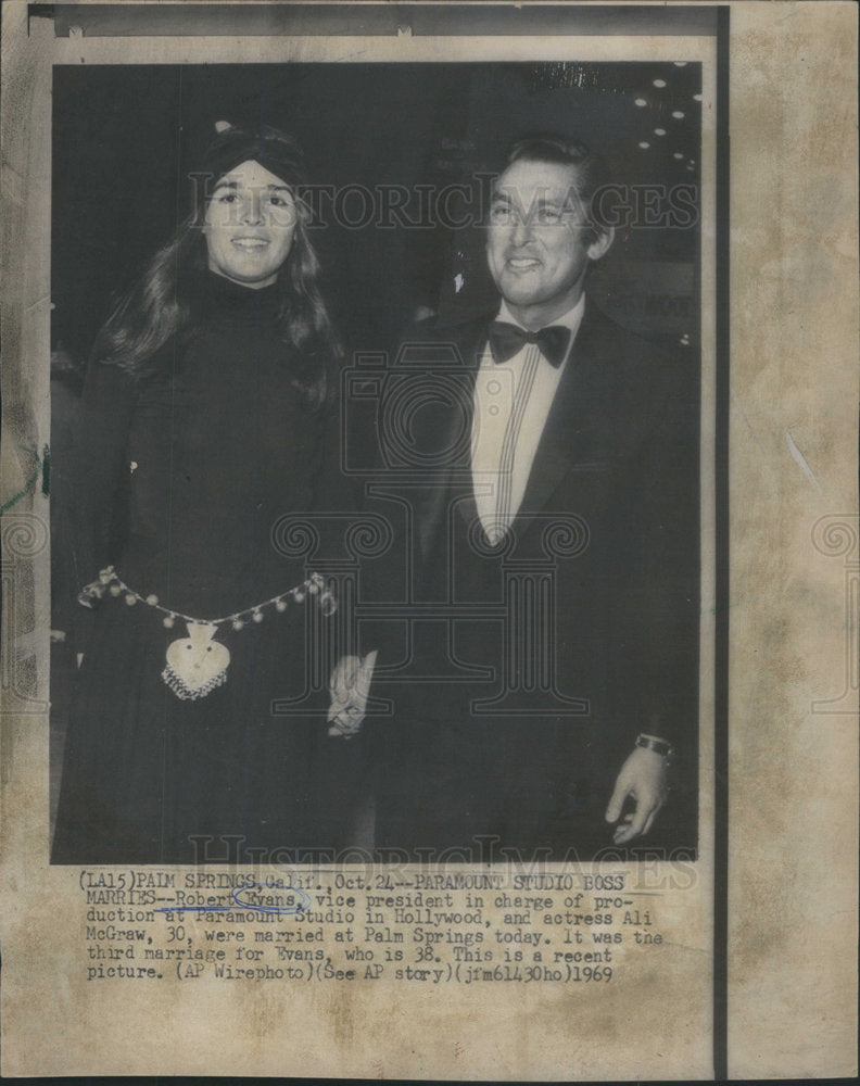 1969 Robert Evans American Producer with Actress Ali McGraw. - Historic Images