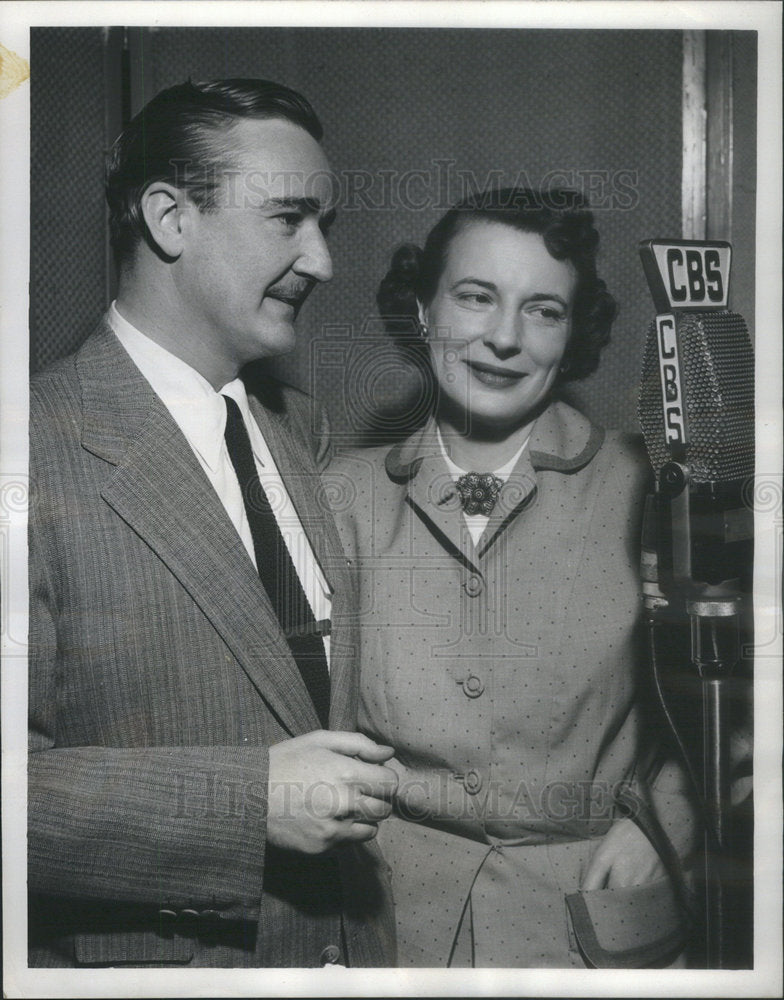 1952 Press Photo Grace Matthews & Court Benson "Big Sister" - Historic Images