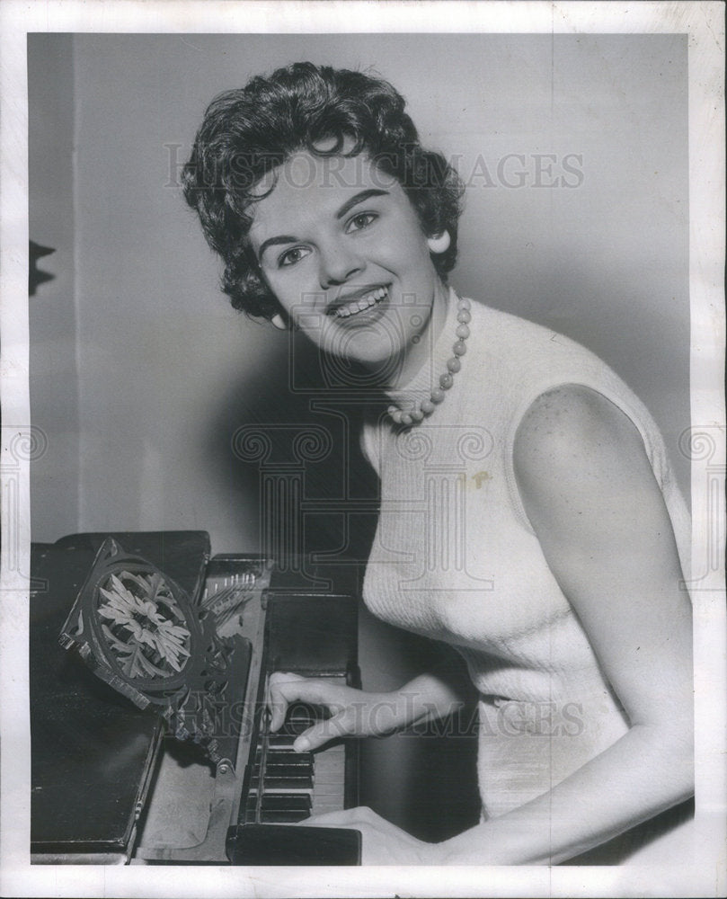 1956 Pat Matteson "Kitten on a Hot Antique Piano"  - Historic Images