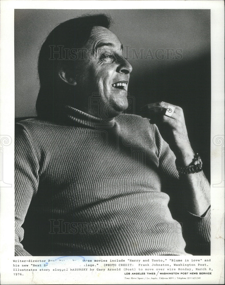 1976 PAUL MAZURSKY AMERICAN DIRECTOR ACTOR - Historic Images