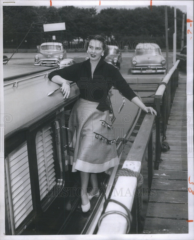 1956 Press Photo MRS. THEODORE J. MORRIS - Historic Images