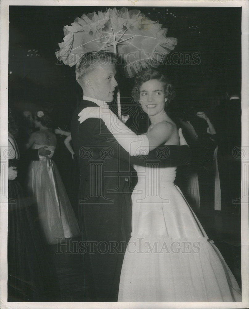 1949 Press Photo Mrs. Charles Hosmer Morse II Evanston City Illinois Socialite - Historic Images
