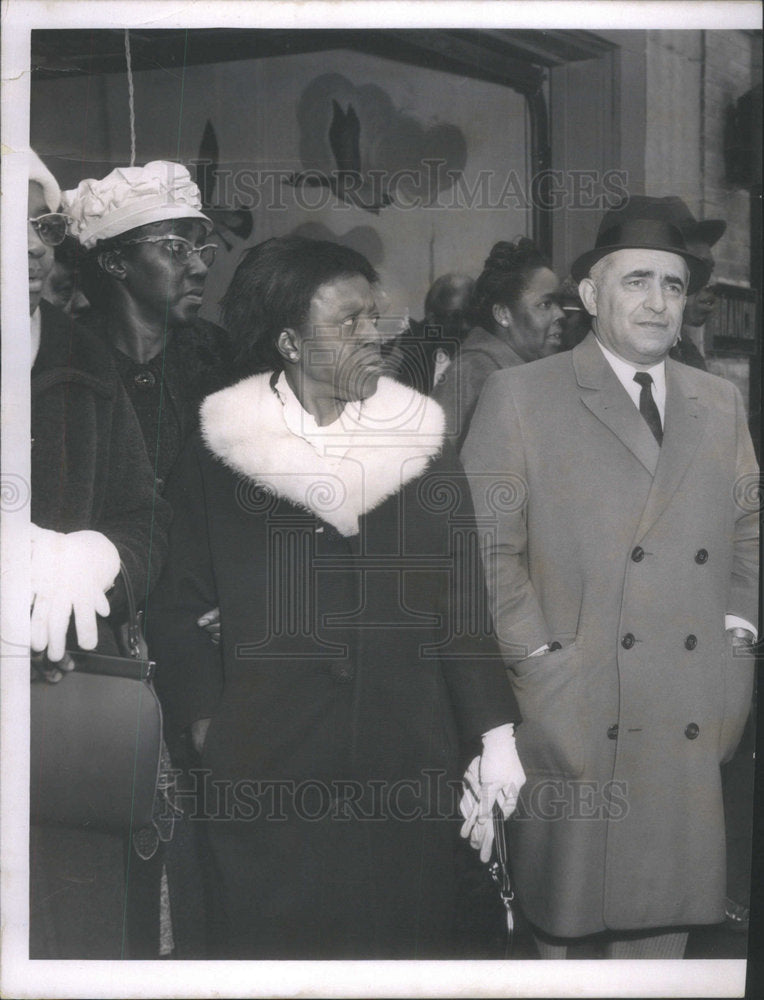 1963 Press Photo Alderman Lewis Wake - Historic Images