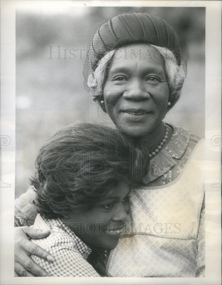 1977 Press Photo Beah Richards Actress - Historic Images