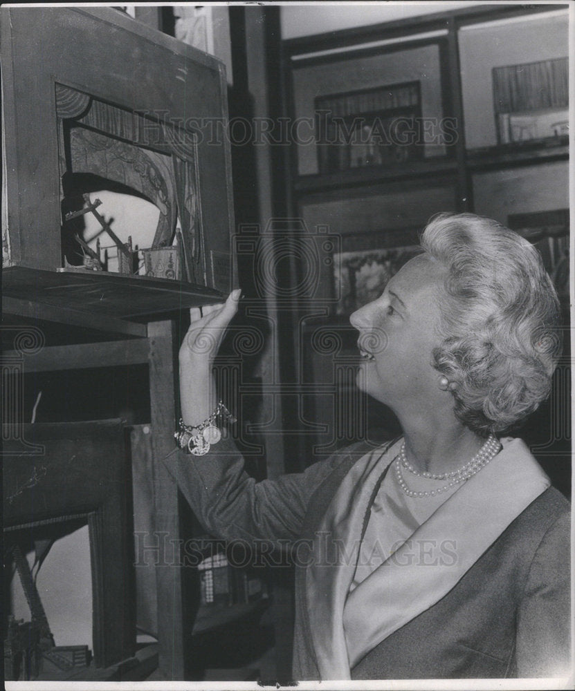 1968 MRS. WILLIAM S. NORTH  STAGE SETTING  OPERA - Historic Images