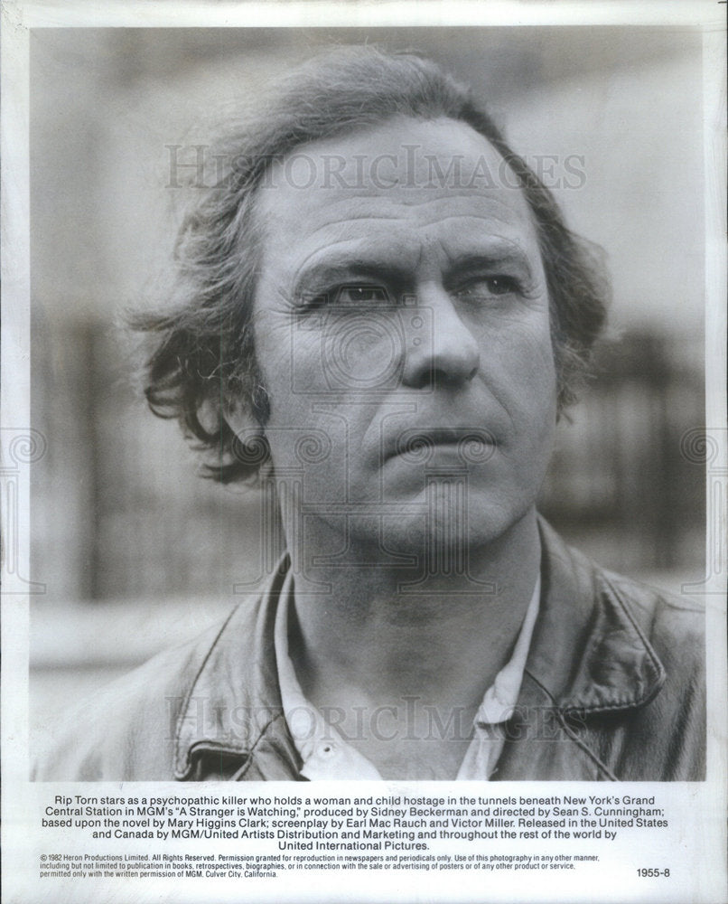 1983 Press Photo A Stranger Is Watching Actor Rip Torn - Historic Images