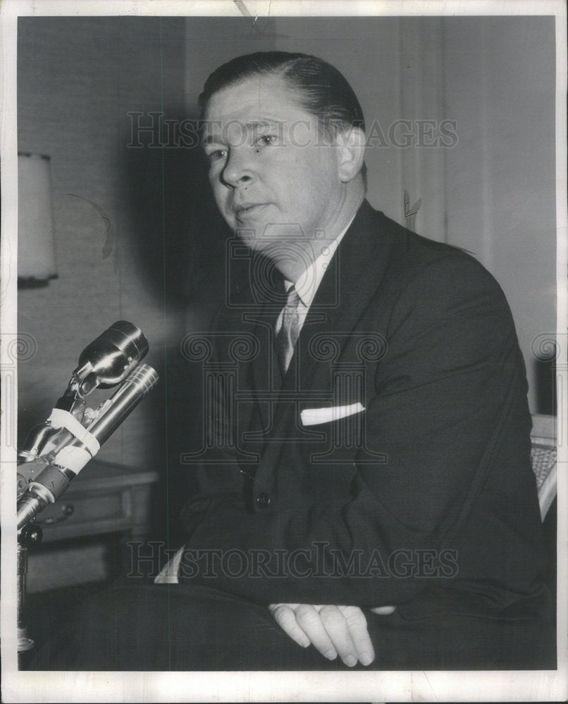 1961 Texas Senator John G Tower Talks Reporters Conrad Hilton Hotel - Historic Images