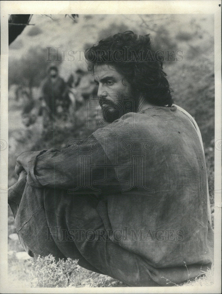 1983 Press Photo Actor Chris Saradon Jesus Christ The Day Christ Died - Historic Images