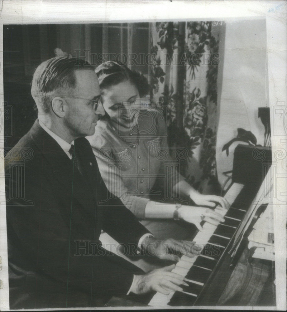 1946 President Harry S Truman Daughter Margaret Piano - Historic Images