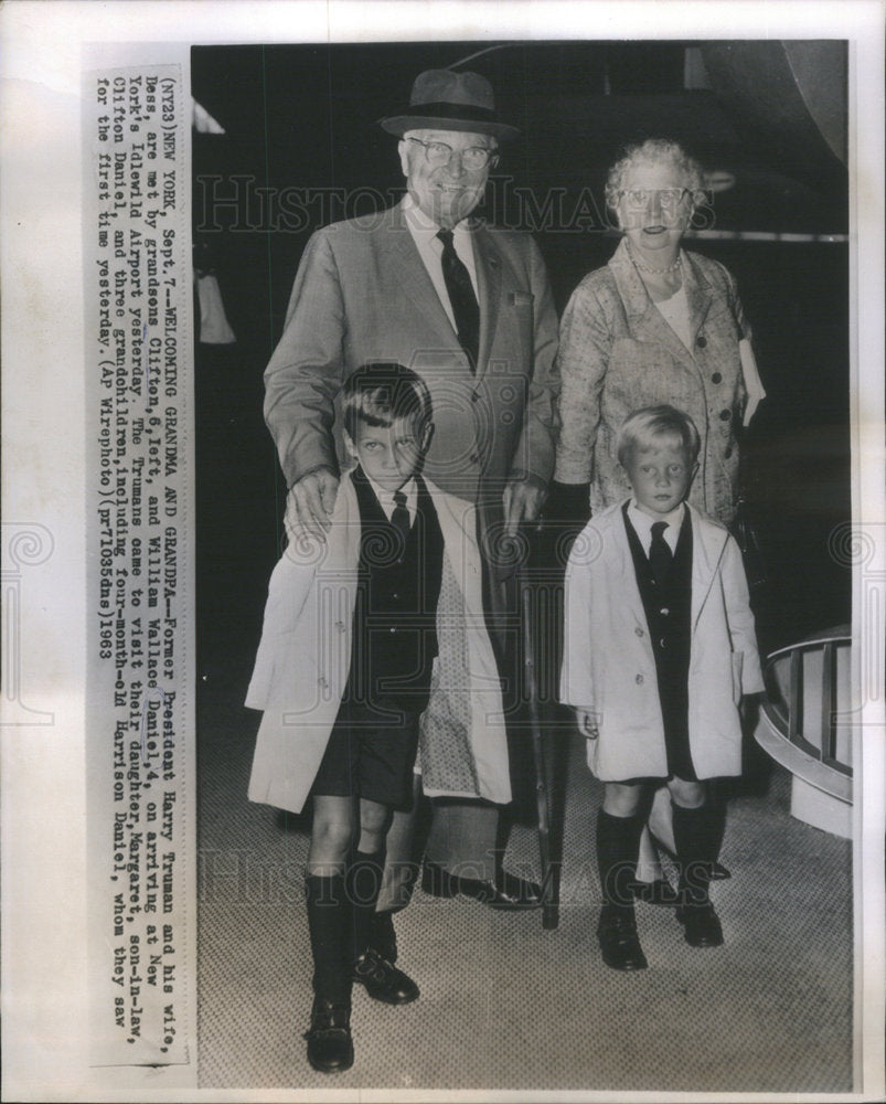 1963 Press Photo Former President Truman Bess Visit Grandsons Clifton Daniel - Historic Images