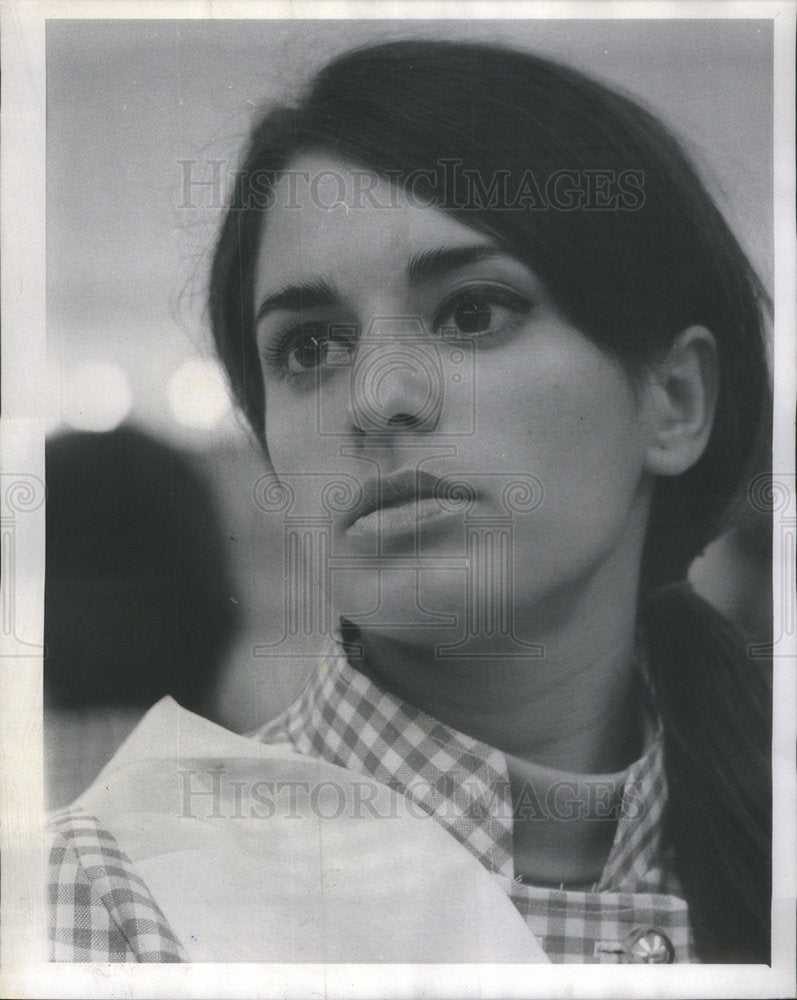 1968 Press Photo maria young people interested politics four girls twelve - Historic Images