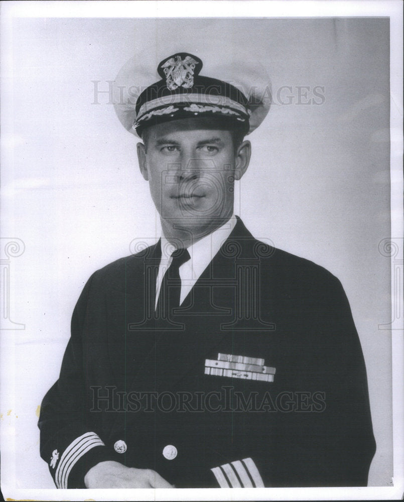 1959 CAPTAIN R. H. NORTHWOOD SUPPLY CORPS USN - Historic Images