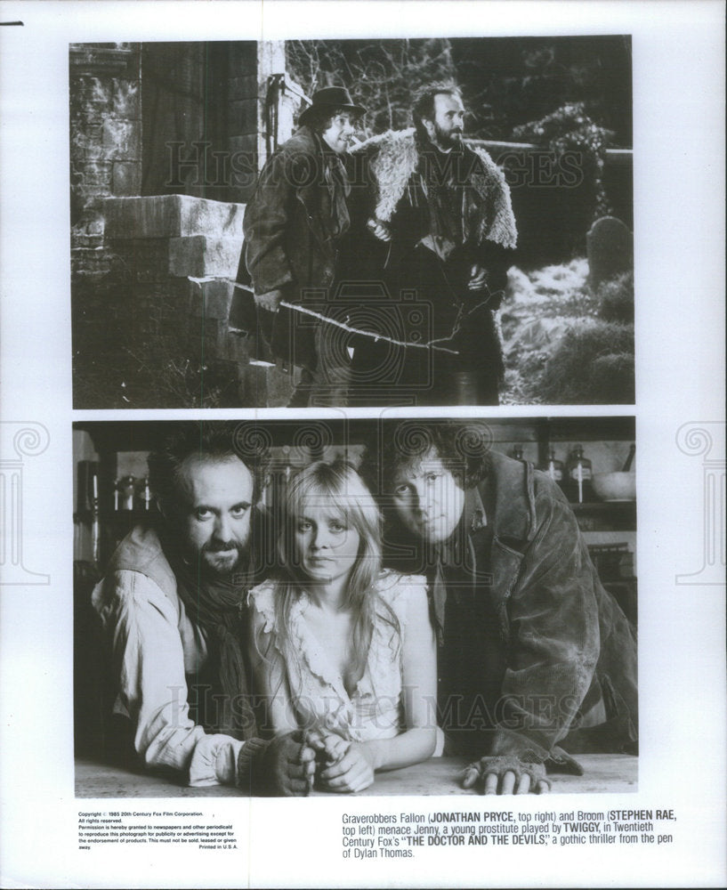 Press Photo Jonathan Pryce Stephen Rae Twiggy Film Actors - Historic Images