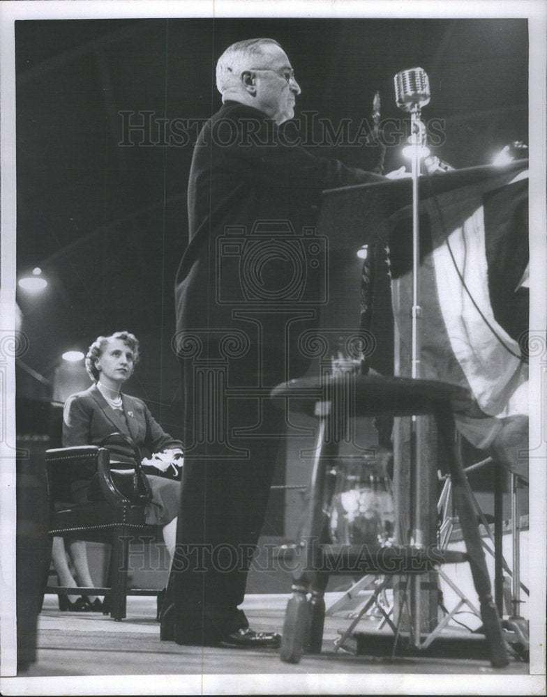 1952 Press Photo Pres Truman Speaking For Adlai Stevenson His Choice For Pres - Historic Images