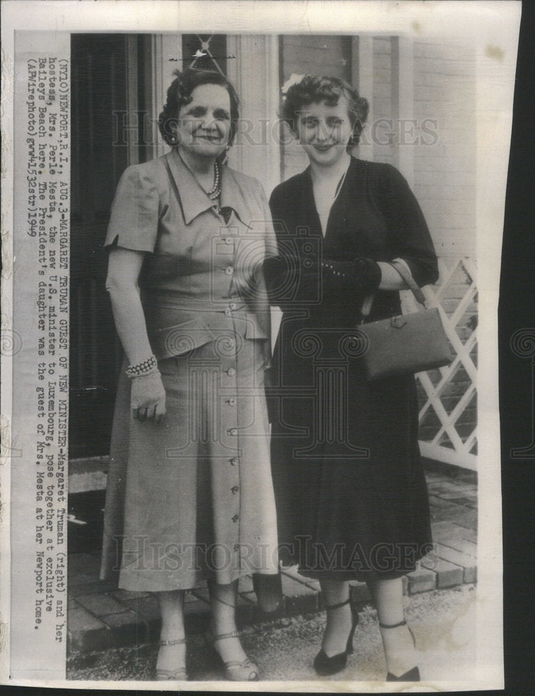 1949 Press Photo Margaret Truman and hostess Mrs. Perle Mesta the new miister to Luxembourg - Historic Images