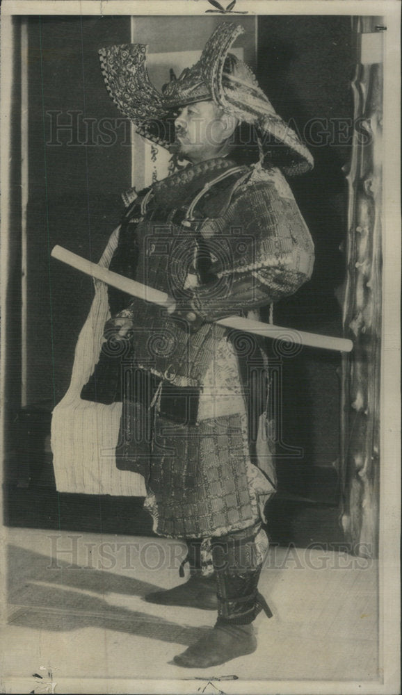 1952 Tomozo Ogawa Models 650 Year Old Japanese Armor  - Historic Images