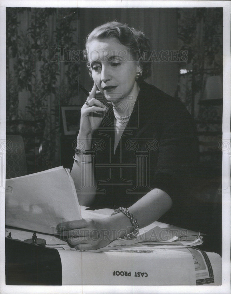 1956 MARGARET TRUMAN DAUGHTER PRESIDENT TRUMAN SINGER - Historic Images